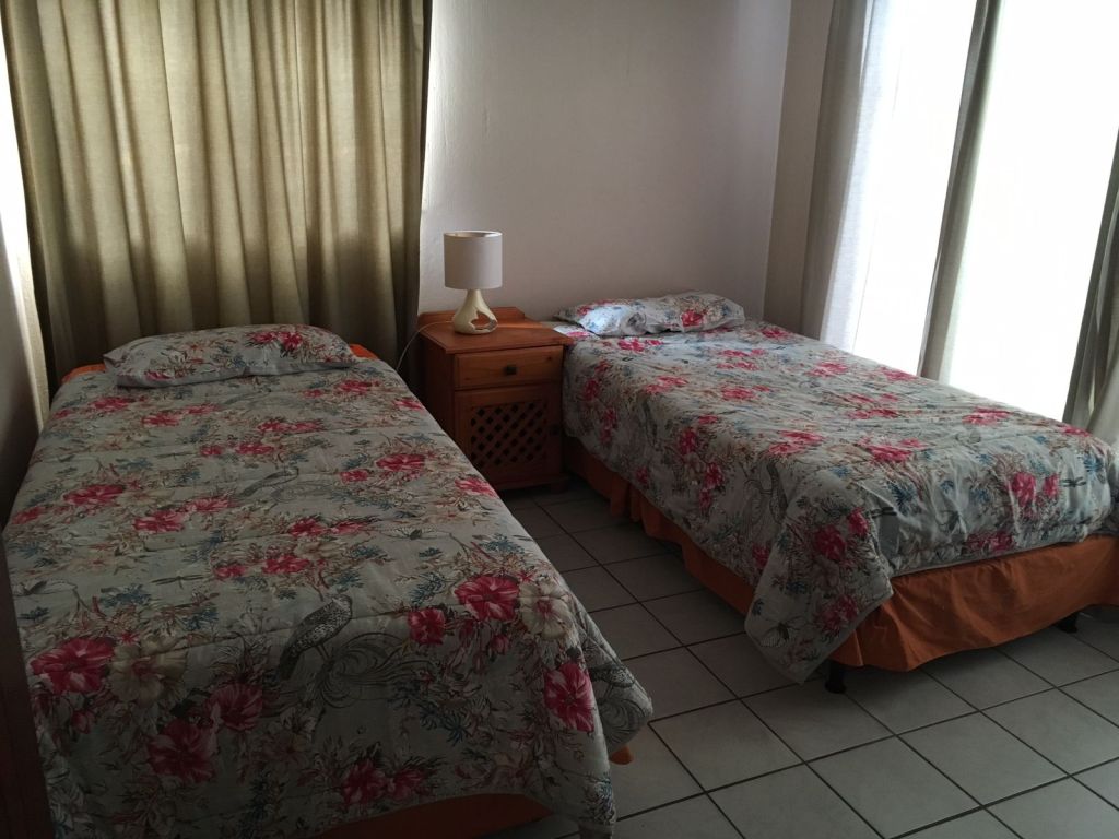 Mardiek beach house bedroom 3